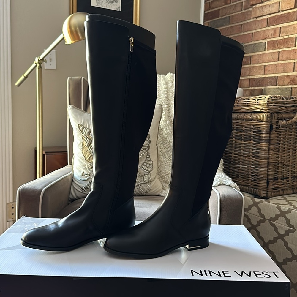 NEVER WORN Nine West Levi Black Multi Leather Wide Calf Boots. Size 6.5 W.